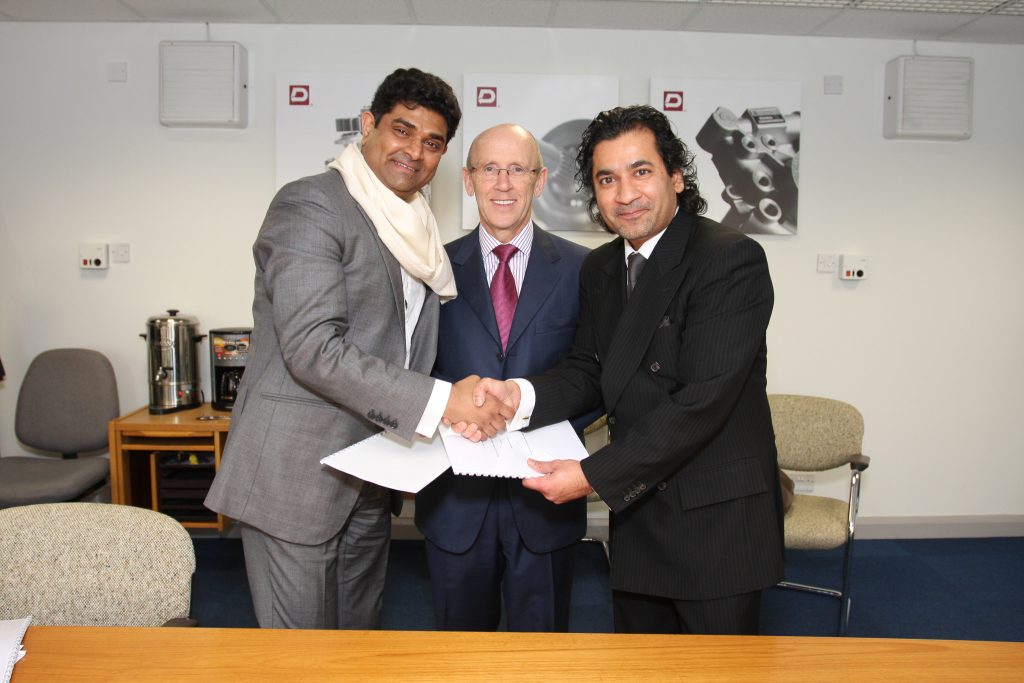 Lord Mervyn Davies visits Dynamatic Factory Swindon
21 01 10

credit www.grahamreading.com

Graham Reading Photography
Menton
3 Uplands Close
Gerrards Cross
Buckinghamshire
SL9 7JH
07931 324220 mobile
01753 885557 home/office 'phone/faxwww.grahamreading.com